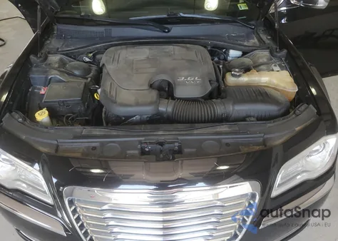 2011 Chrysler 300 Limited z USA, uszkodzony, nr VIN 2C3CA5CG4BH596023